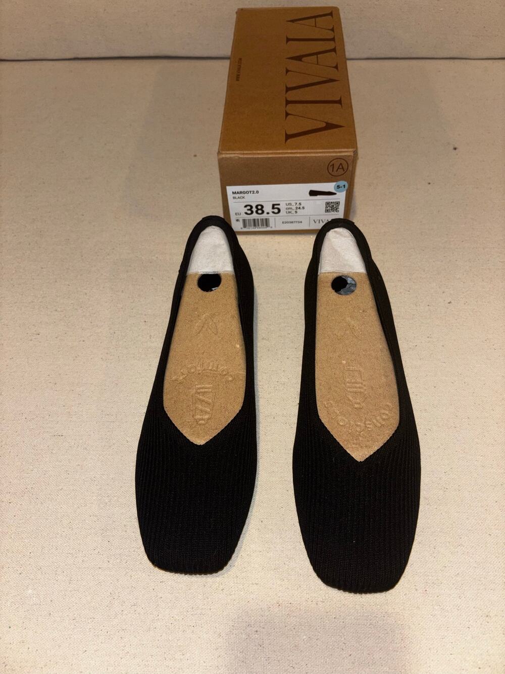 Vivaia Margot 2.0 black flats size 38.5 US 7.5 NWT